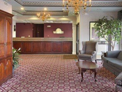 Days Inn By Wyndham Saint Pauls Интерьер фото